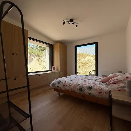 Californian Saint-Germain-sur-Ay