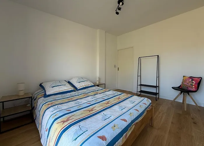 Californian * Saint-Germain-sur-Ay