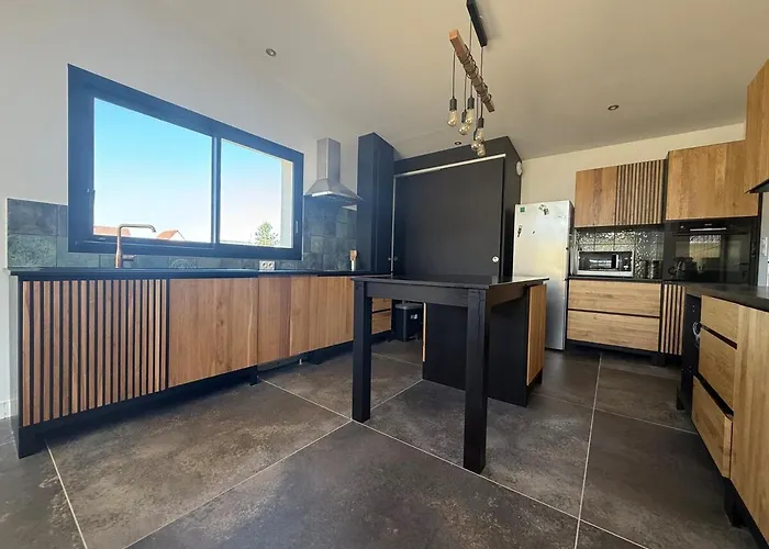 Californian * Saint-Germain-sur-Ay